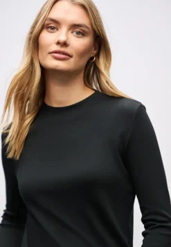 Basic Turtleneck Shirt
