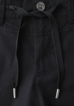 Bermuda avec détail de string