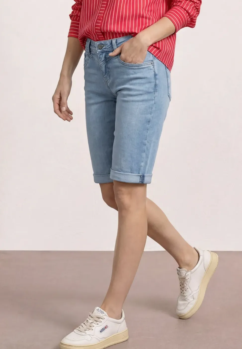 Bermuda coupe slim avec revers