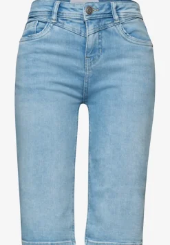 Bermuda Slim Legs avec détail Turn-Up