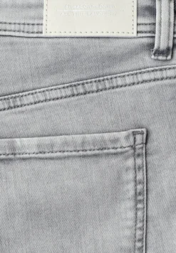 Bermuda slim à revers