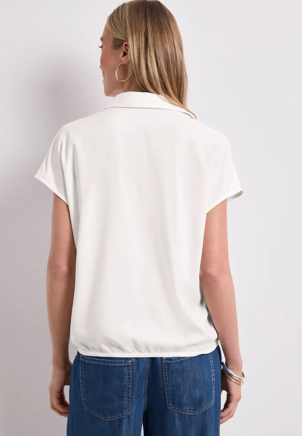 Blouse à col chemise et ourlet élastiqué
