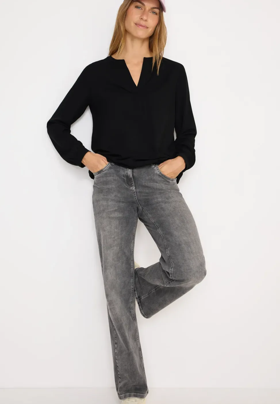 Blouse à col fendu