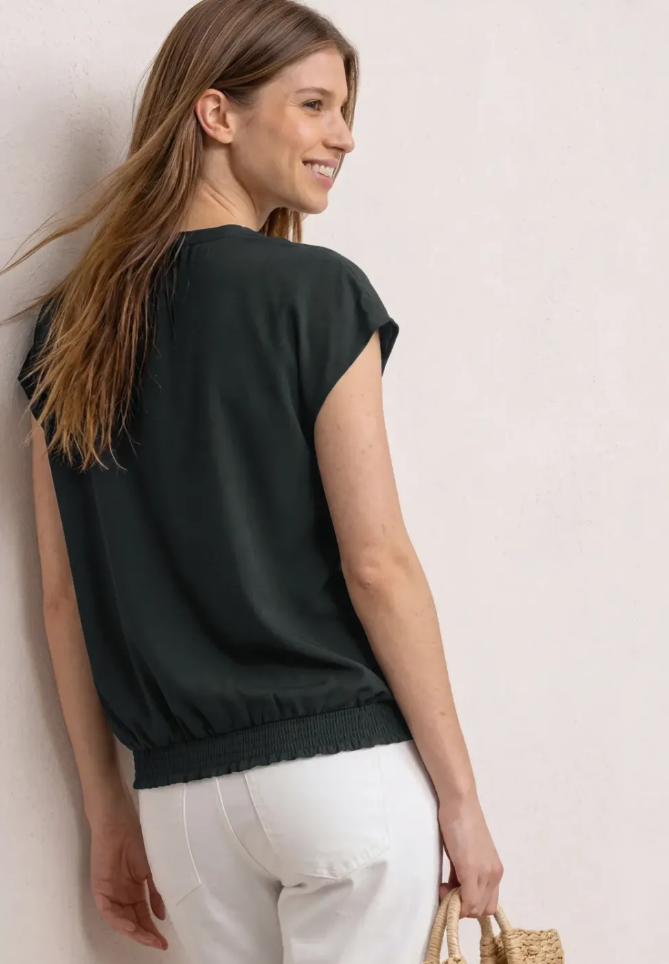 Blouse à col fendu avec détail smocké