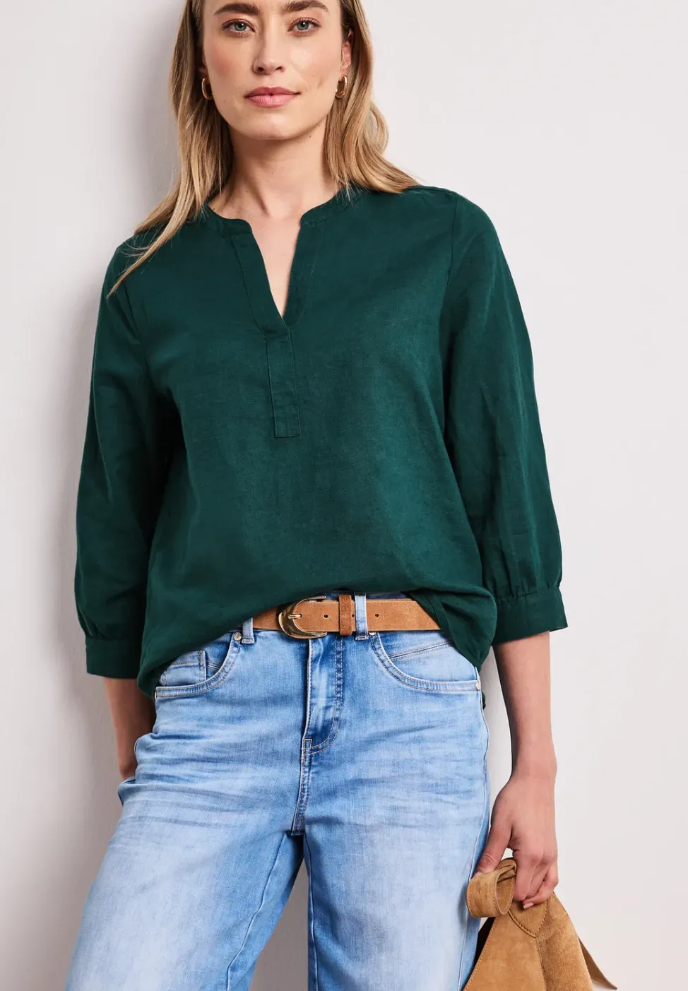 Blouse à col fendu en lin mélangé