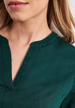 Blouse à col fendu en lin mélangé