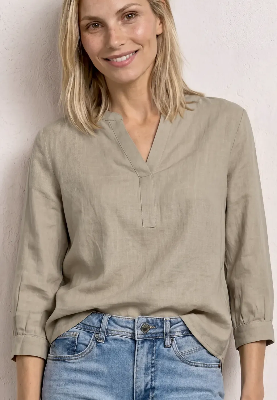 Blouse à col fendu en lin mélangé