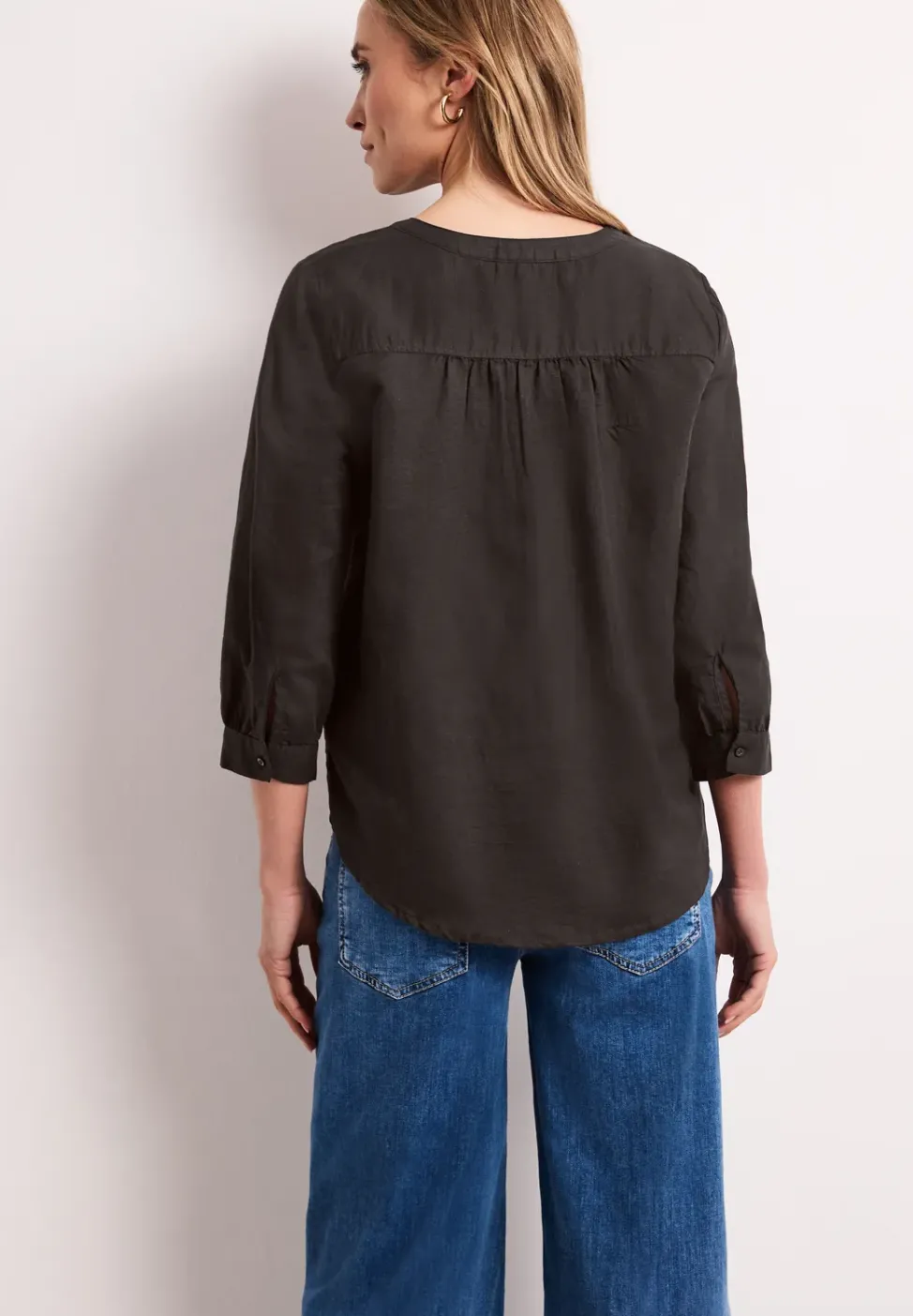 Blouse à col fendu en lin mélangé