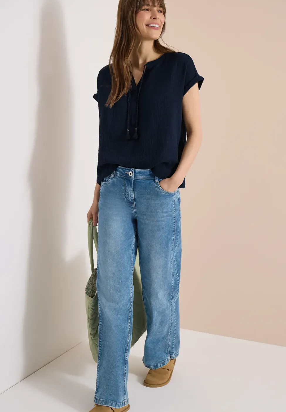 Blouse à col fendu en mousseline de soie