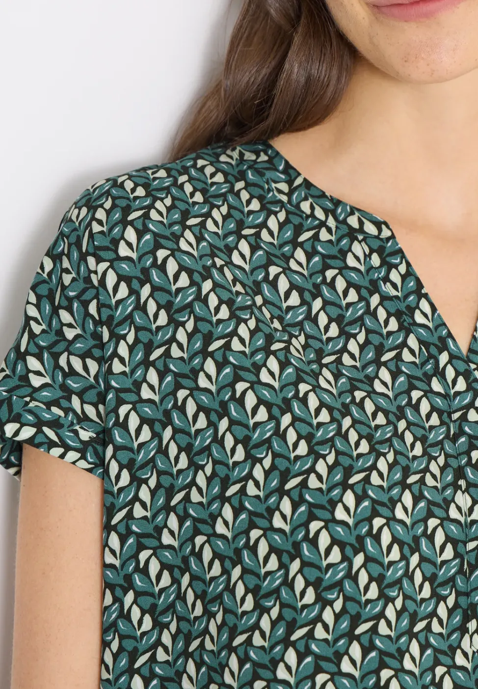 Blouse à col fendu et imprimé minimal