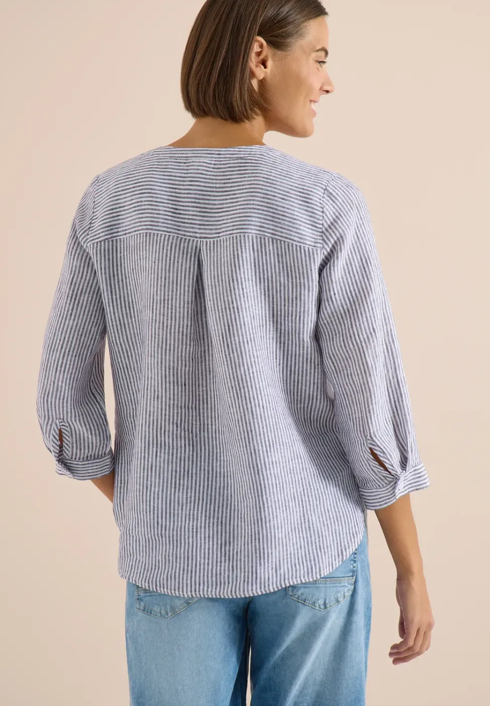 Blouse à manches 3/4 avec col fendu en lin