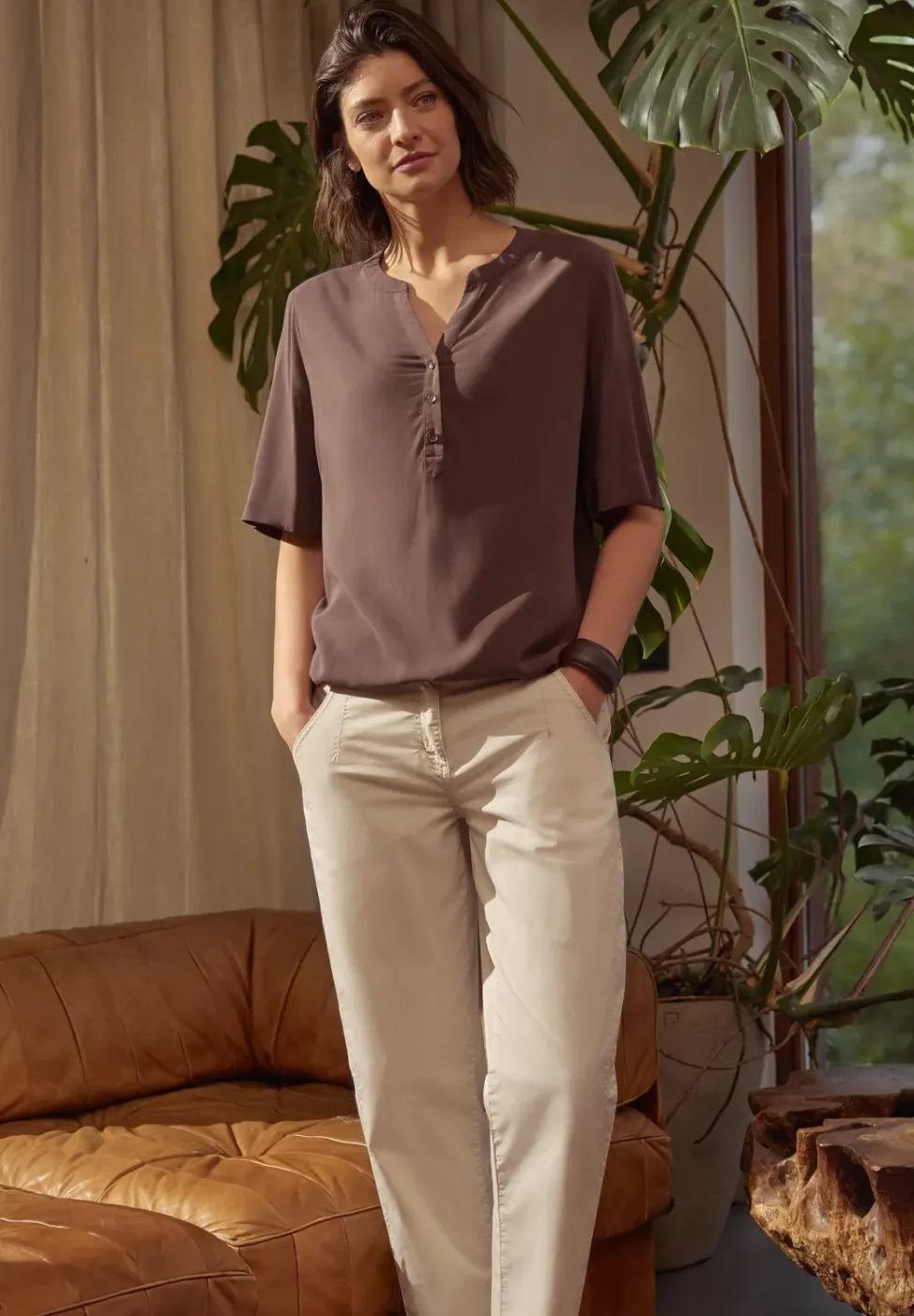 Blouse à manches 3/4 avec col fendu