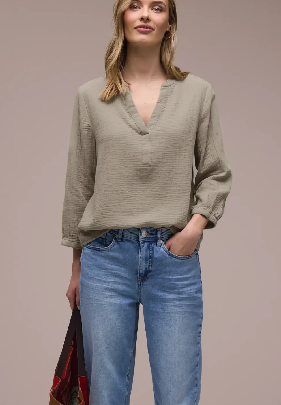 Blouse à manches 3/4 en qualité mousseline