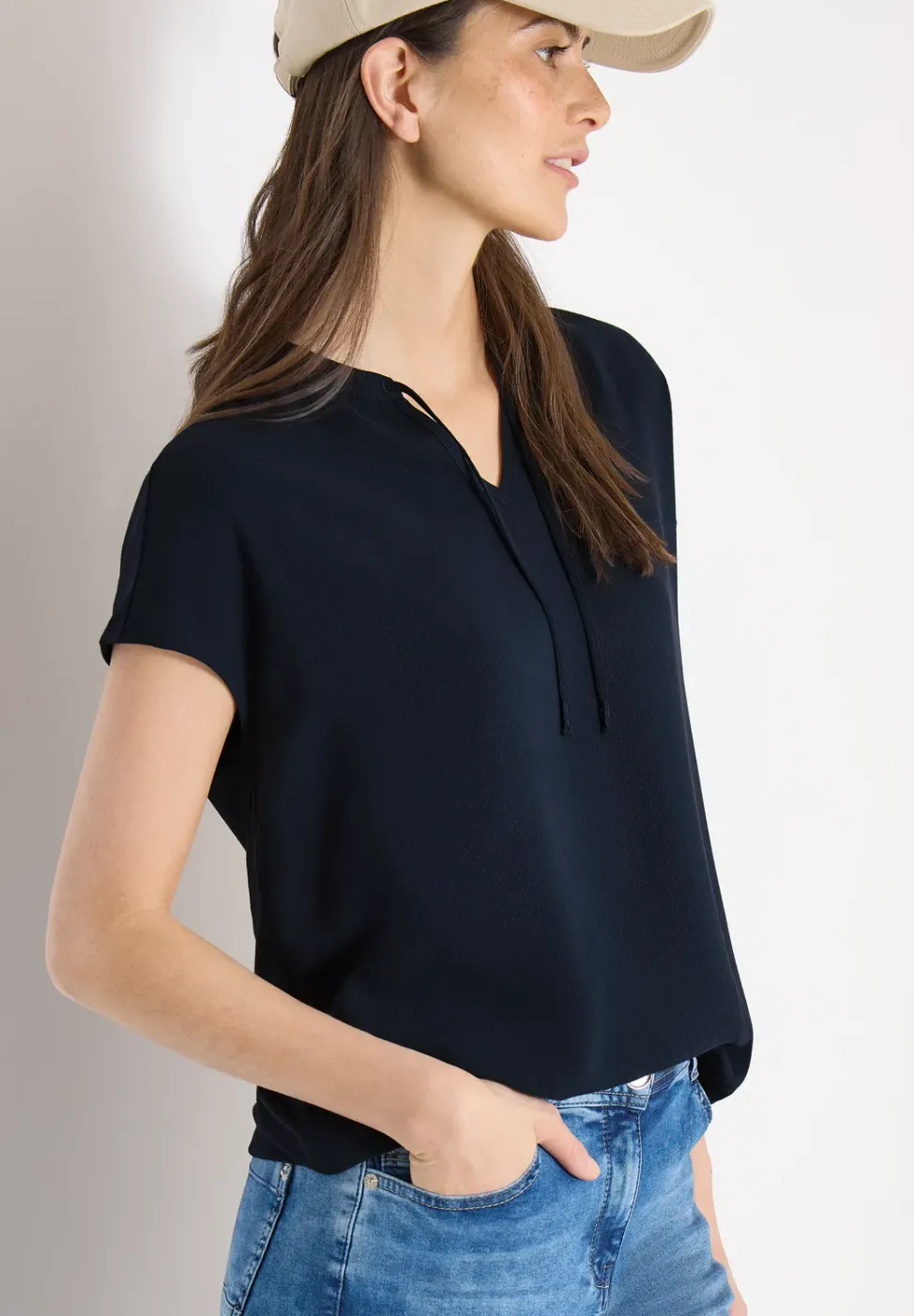 Blouse à manches courtes avec mélange de structures