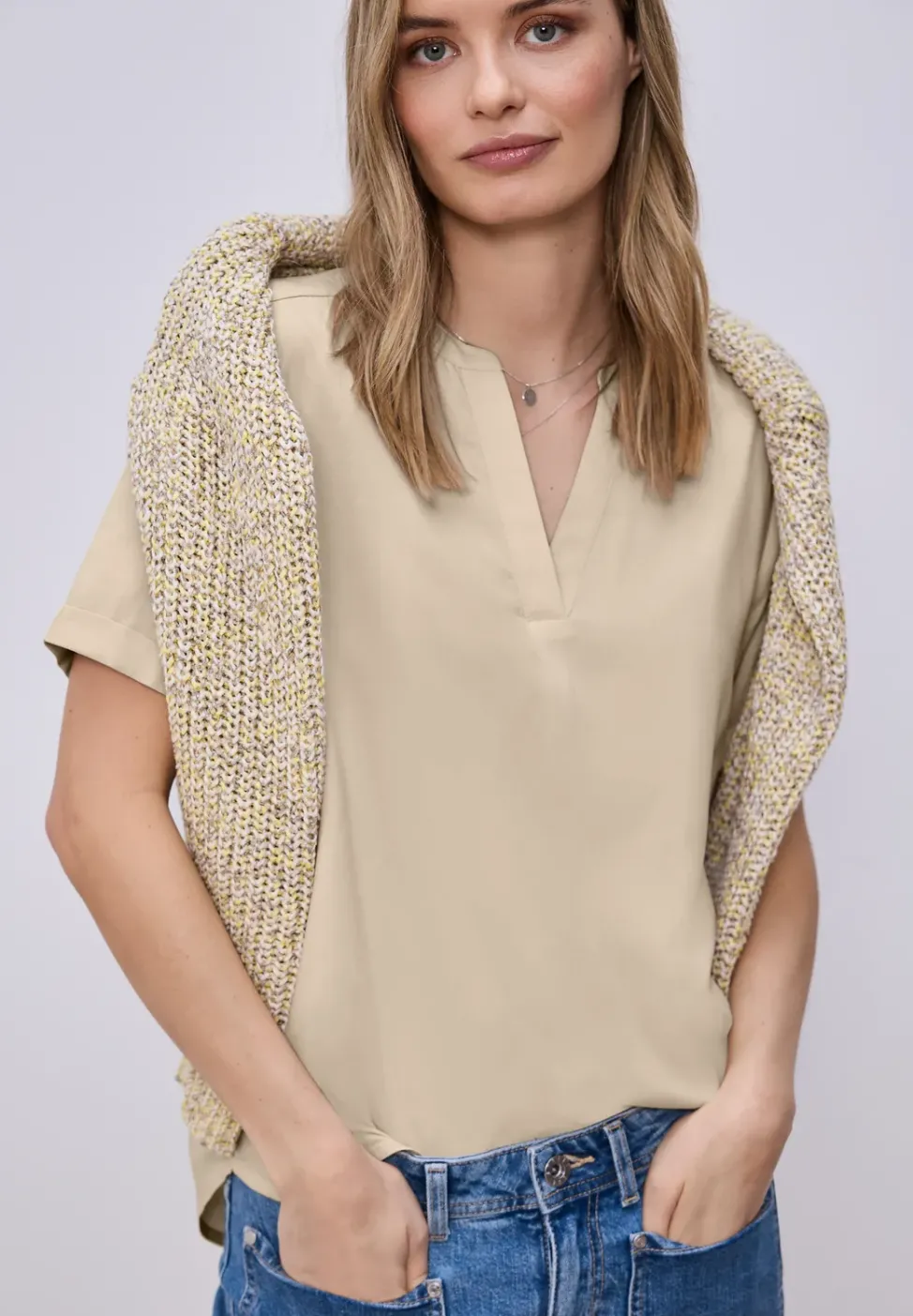 Blouse à manches courtes avec turn-up