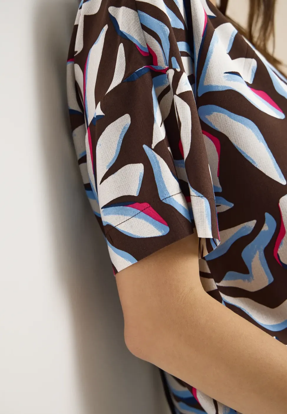 Blouse à manches courtes avec imprimé et boutons