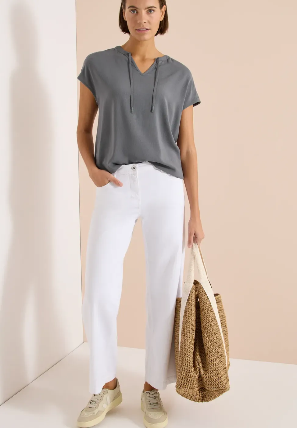Blouse à manches courtes avec mélange de structures