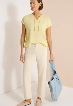 Blouse à manches courtes avec mélange de structures