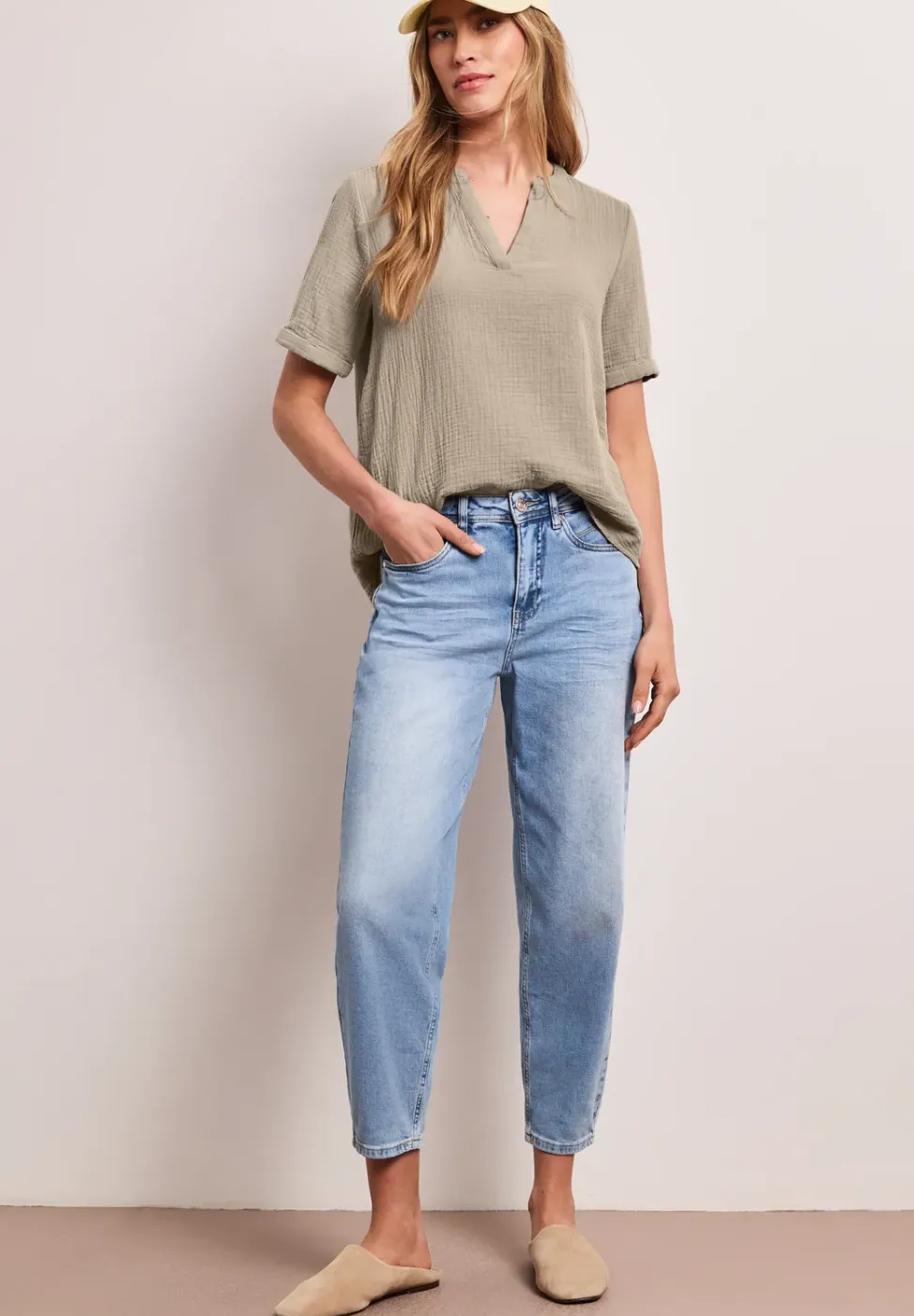 Blouse à manches courtes en qualité mousseline