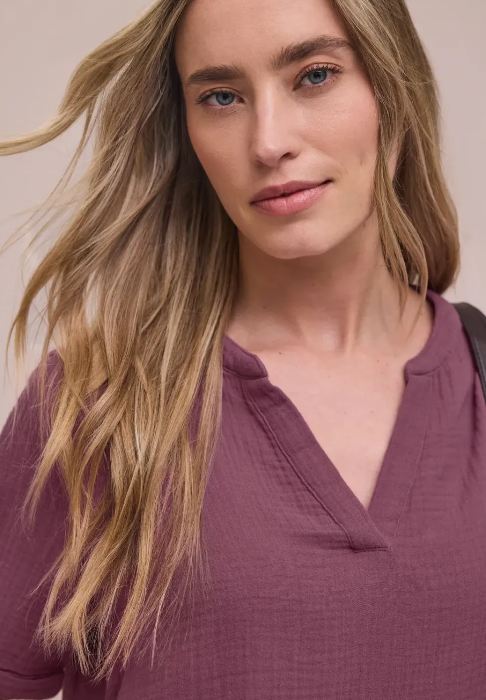 Blouse à manches courtes en qualité mousseline
