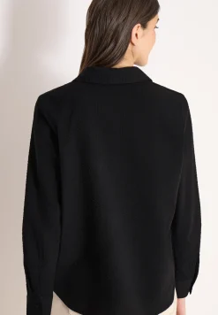 Blouse à manches longues avec structure et boutons