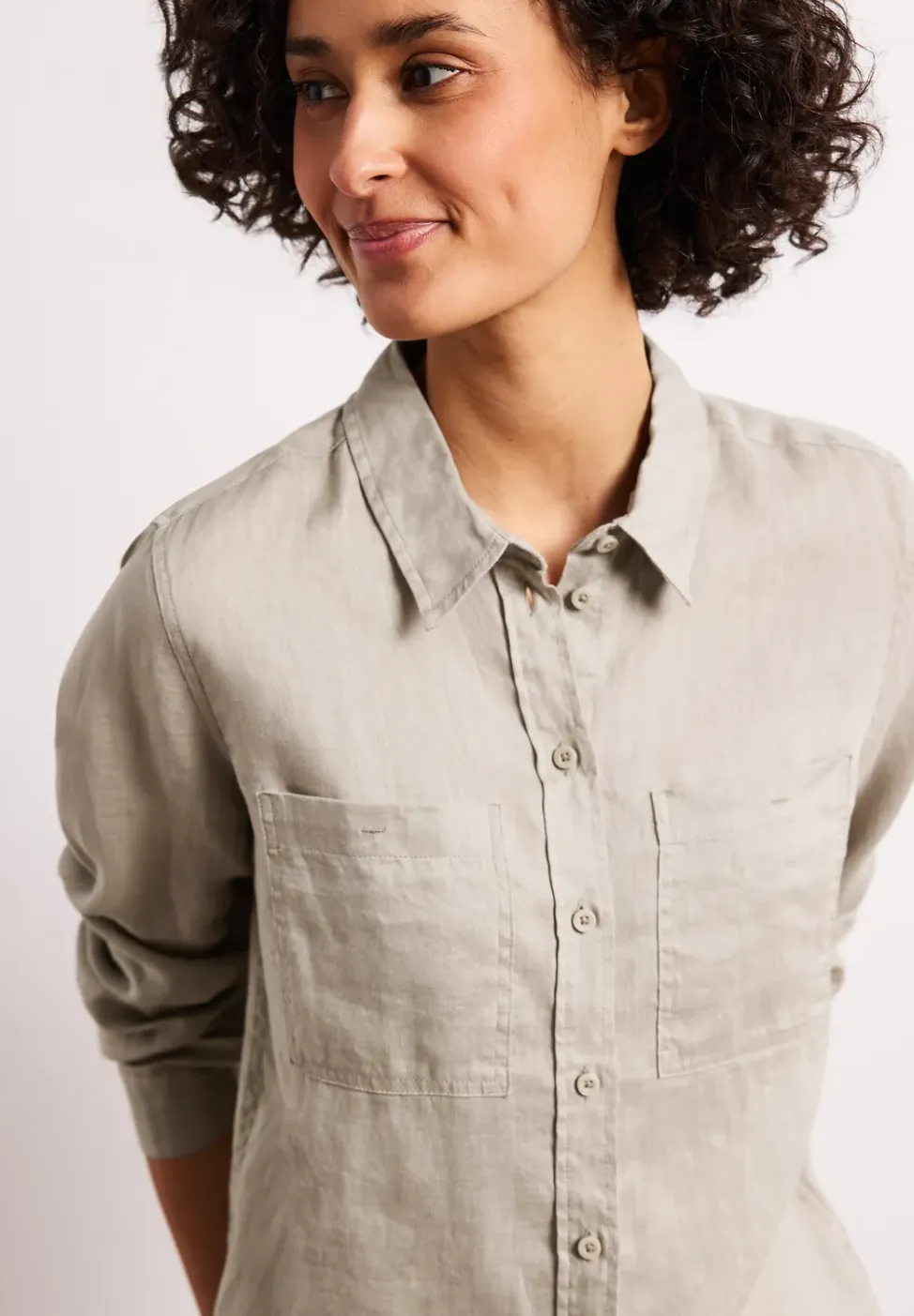 Blouse à manches longues avec poches sur la poitrine
