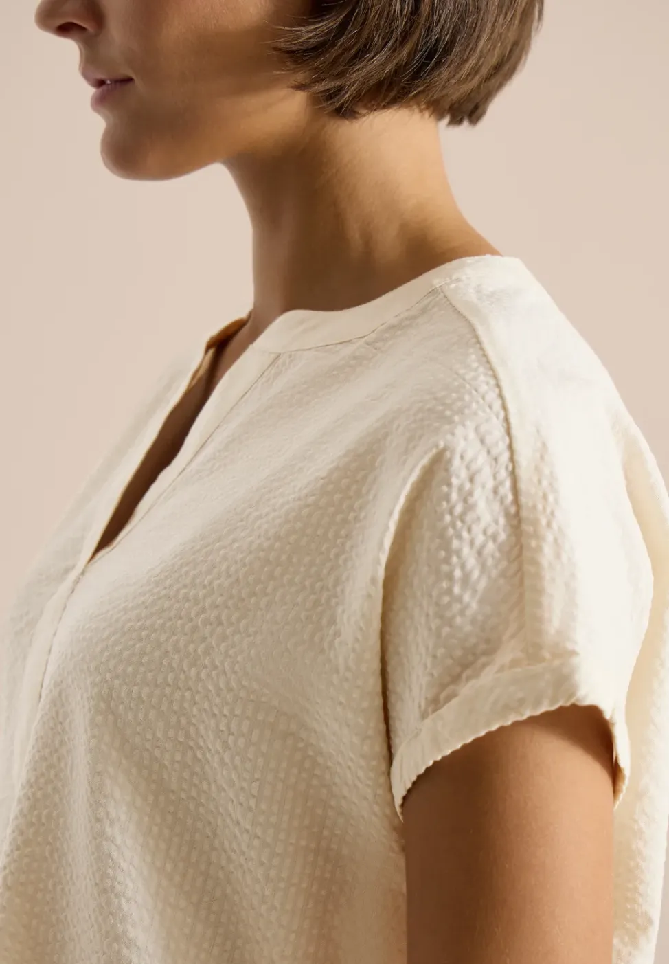 Blouse à épaules tombantes en seersucker