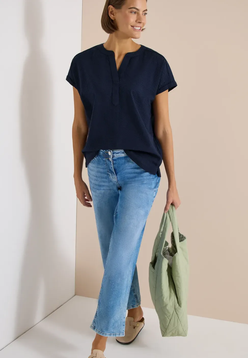 Blouse à épaules tombantes en seersucker