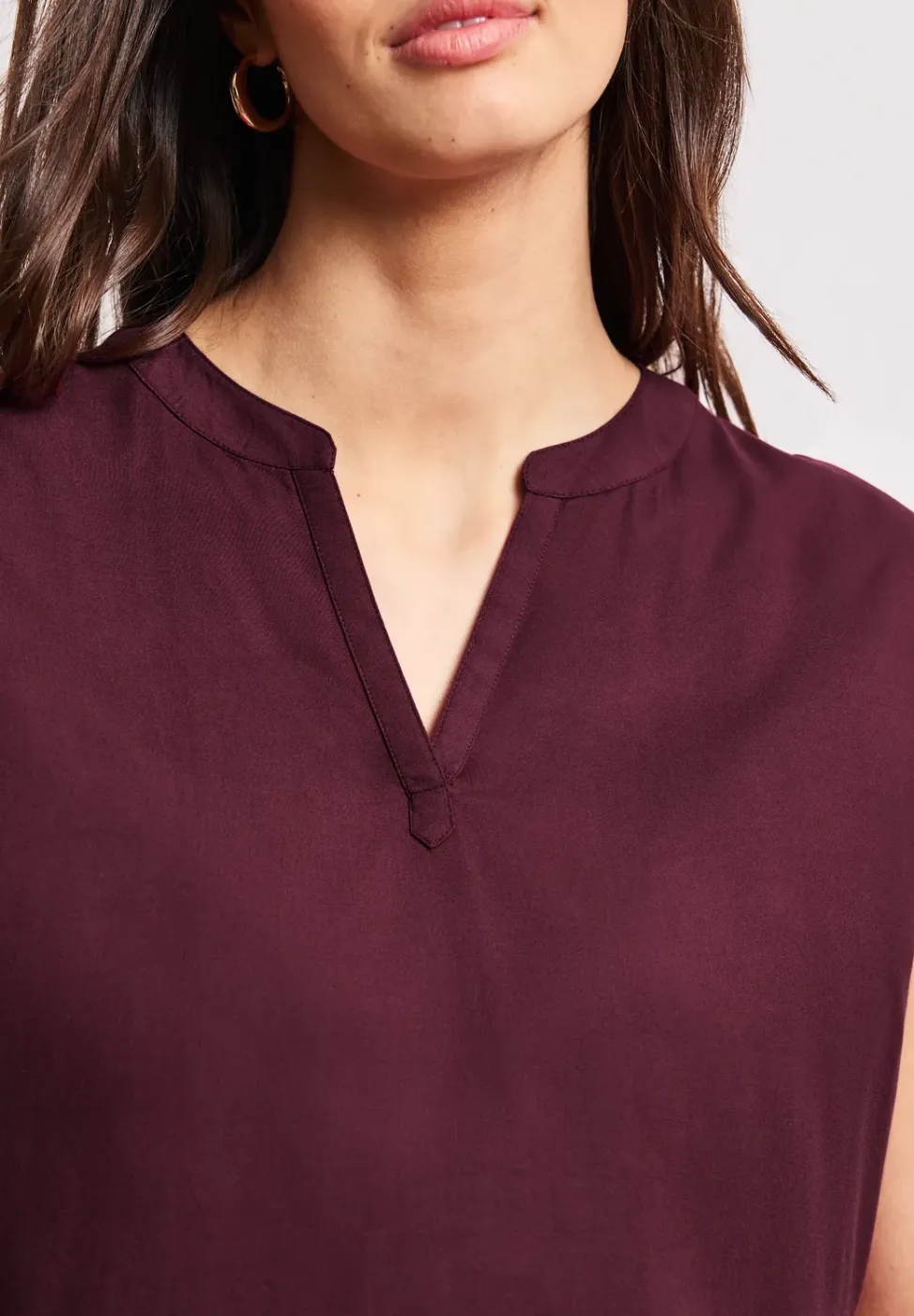 Blouse à épaules tombantes avec col fendu