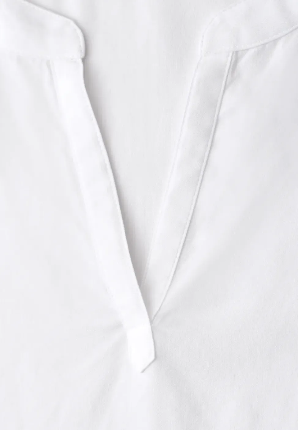 Blouse à épaules tombantes avec col fendu