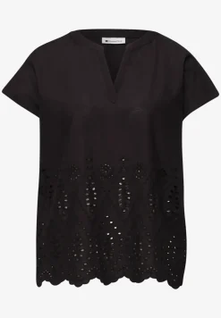 Blouse avec broderie anglaise