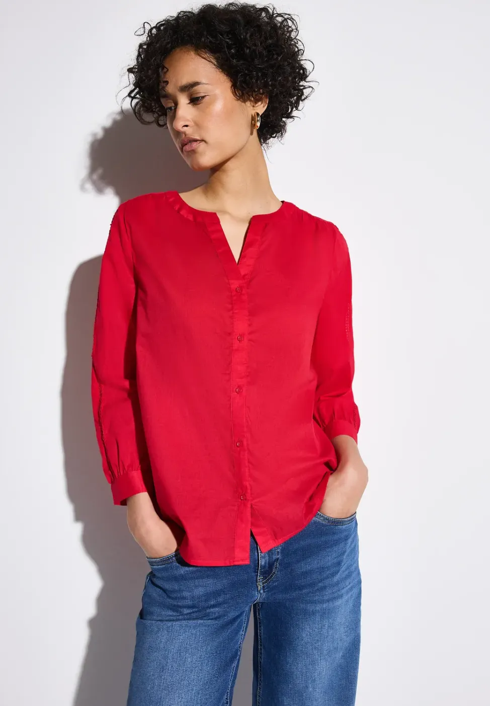 Blouse avec détails en tape