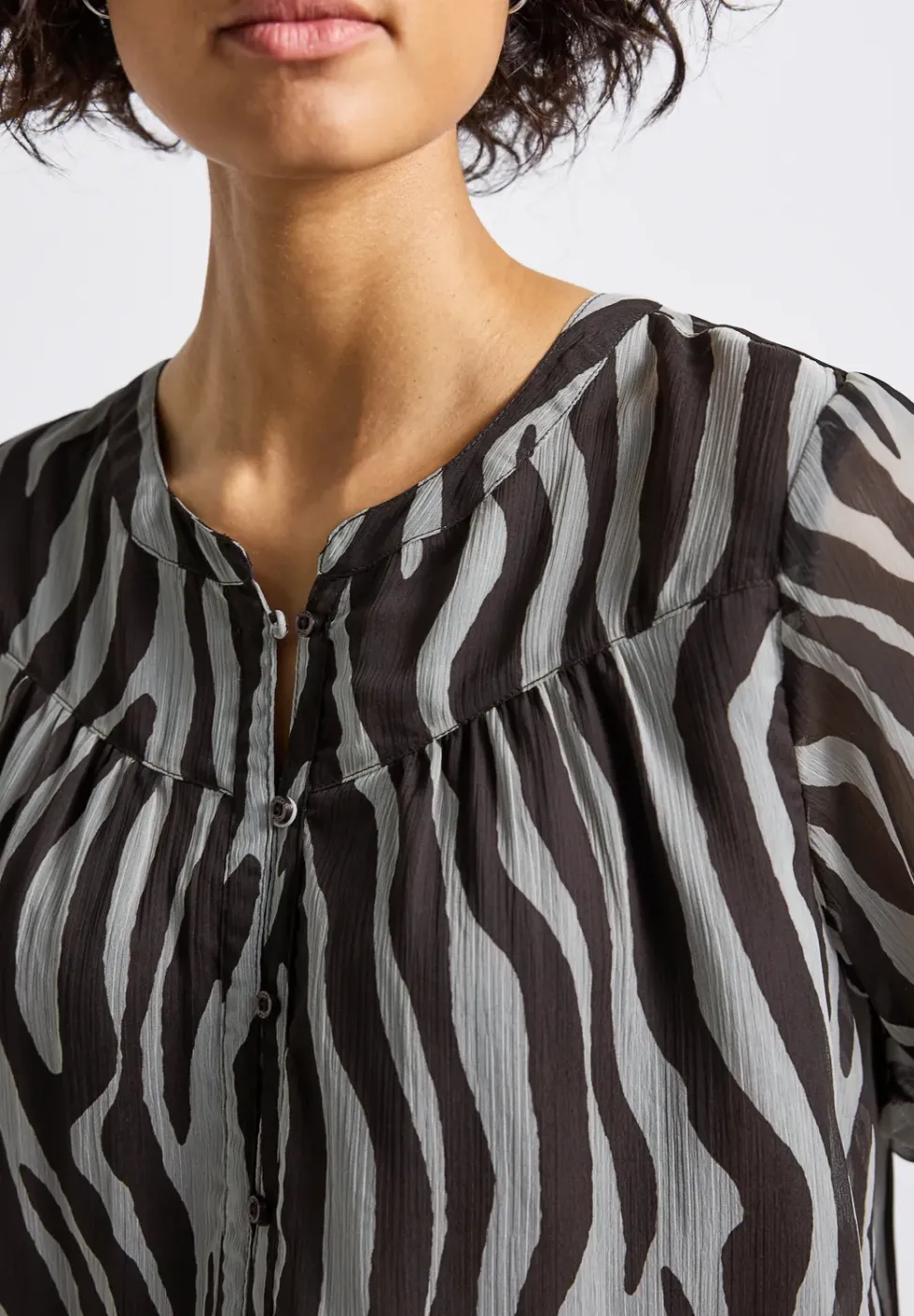 Blouse en mousseline de soie avec imprimé zèbre