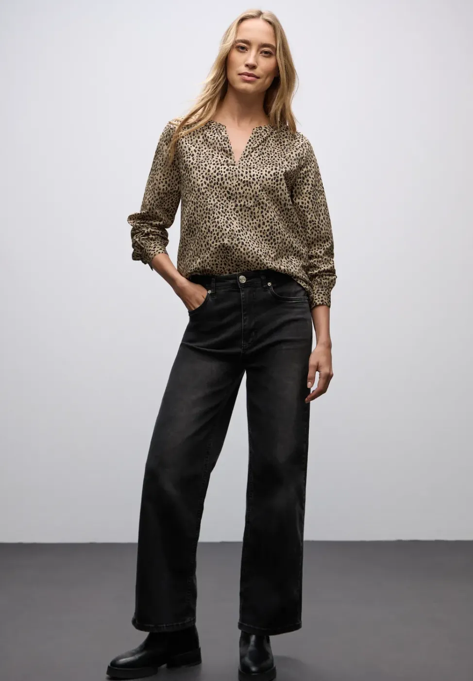 Blouse en velours côtelé au look léopard