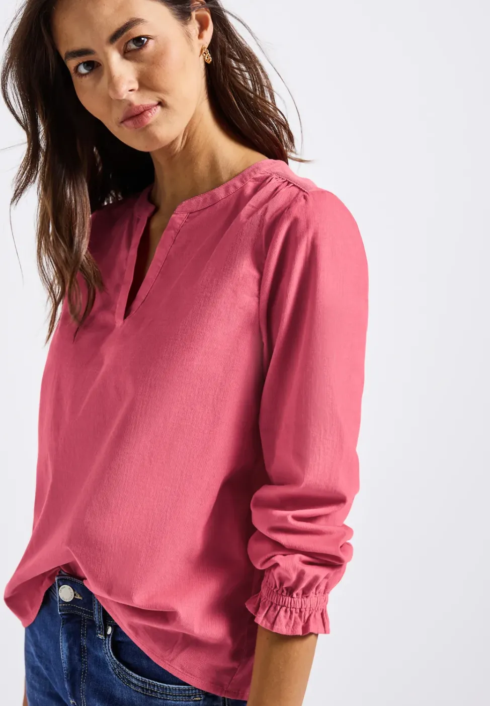 Blouse en velours côtelé avec détails à volants
