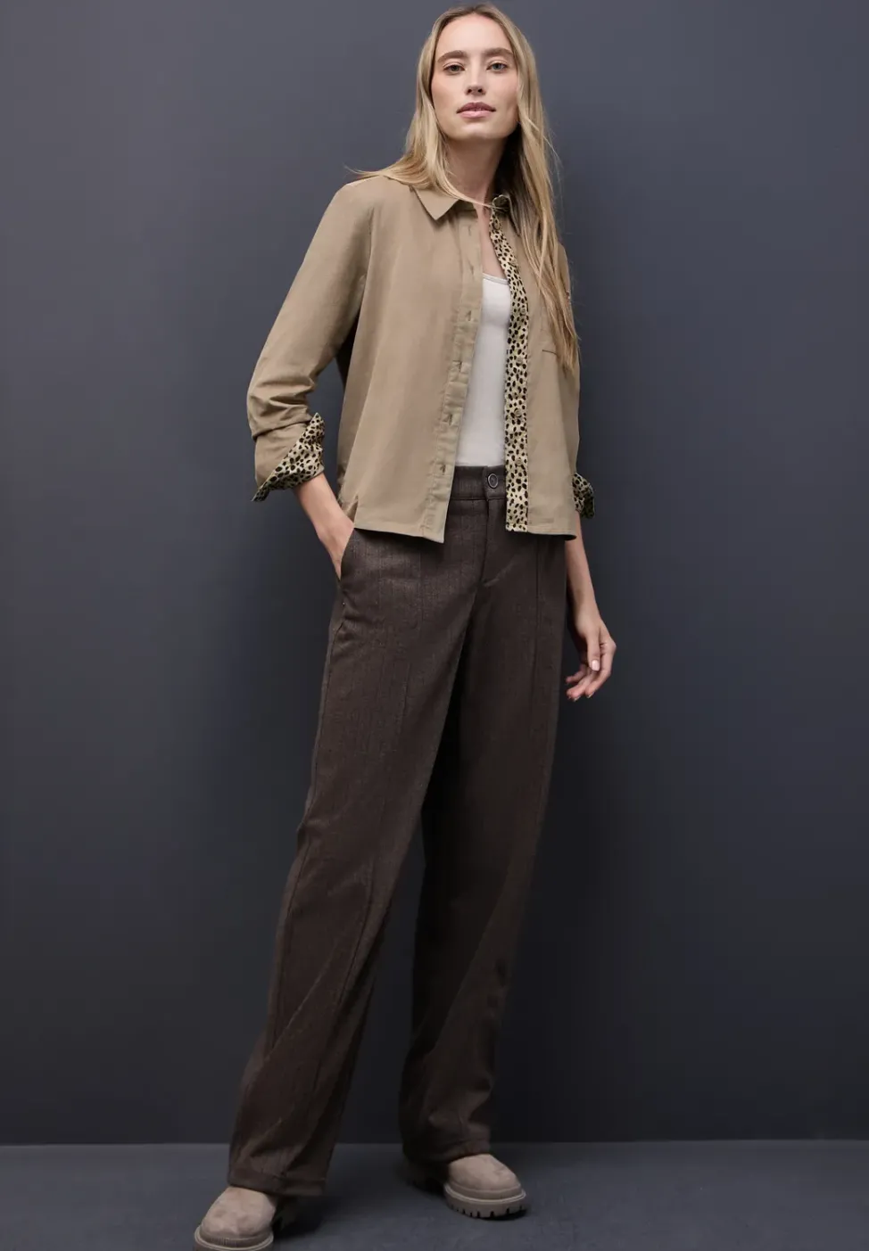 Blouse en velours côtelé avec détails de taille