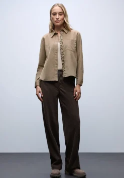 Blouse en velours côtelé avec détails de taille