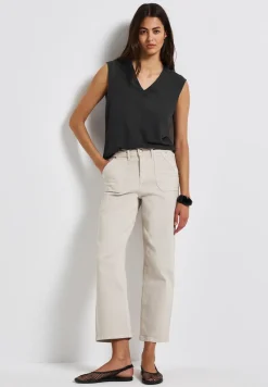 Blouse fluide avec détails élégants