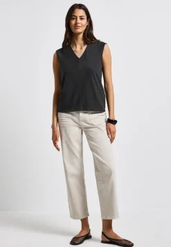 Blouse fluide avec détails élégants