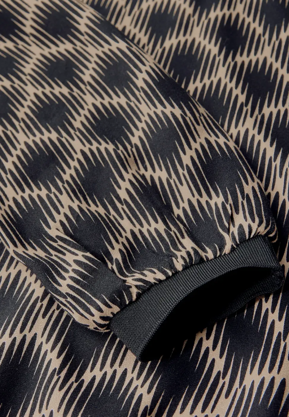 Blouse imprimée avec ourlet élastique