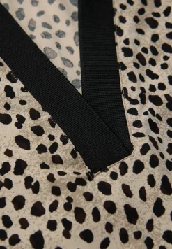 Blouse Leo Split Neck