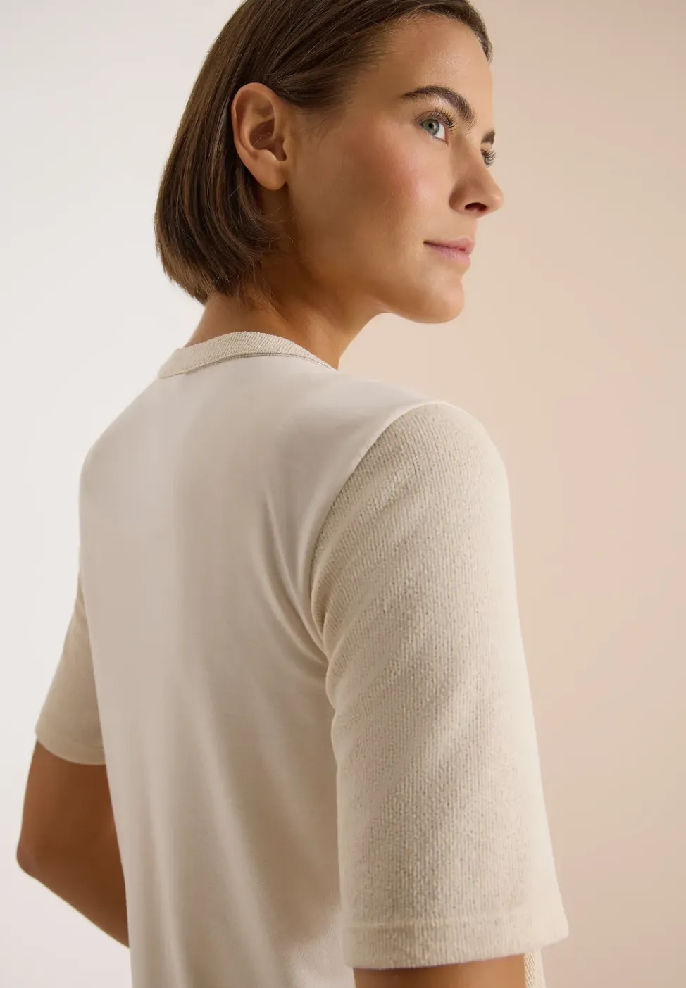 Blouse manches courtes à col fendu et rubans