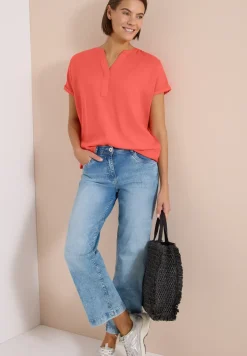 Blouse manches courtes à col fendu