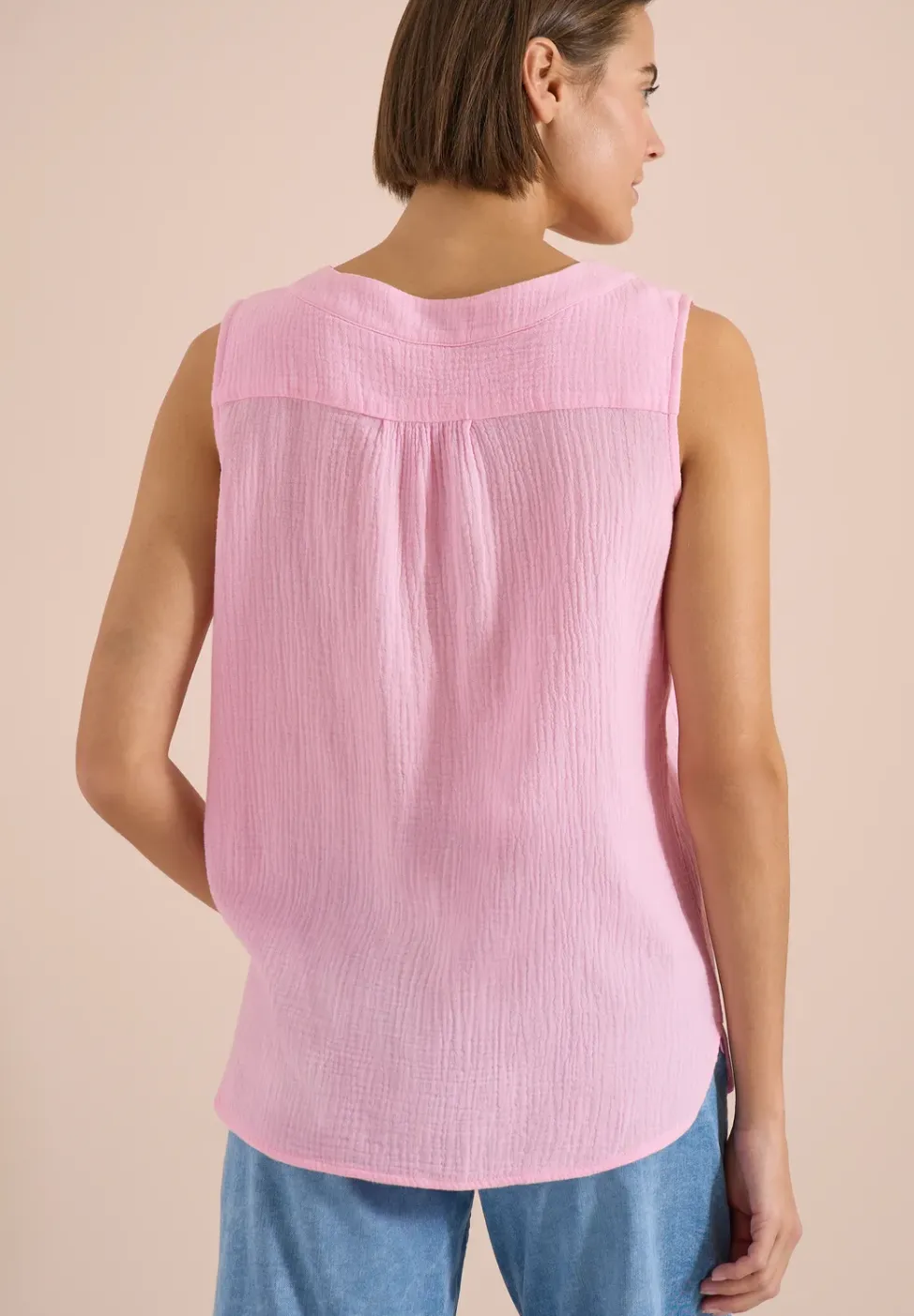 Blouse sans manches col V en mousseline