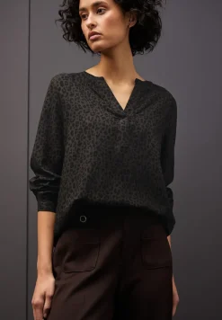 Blouse Split Neck Leo