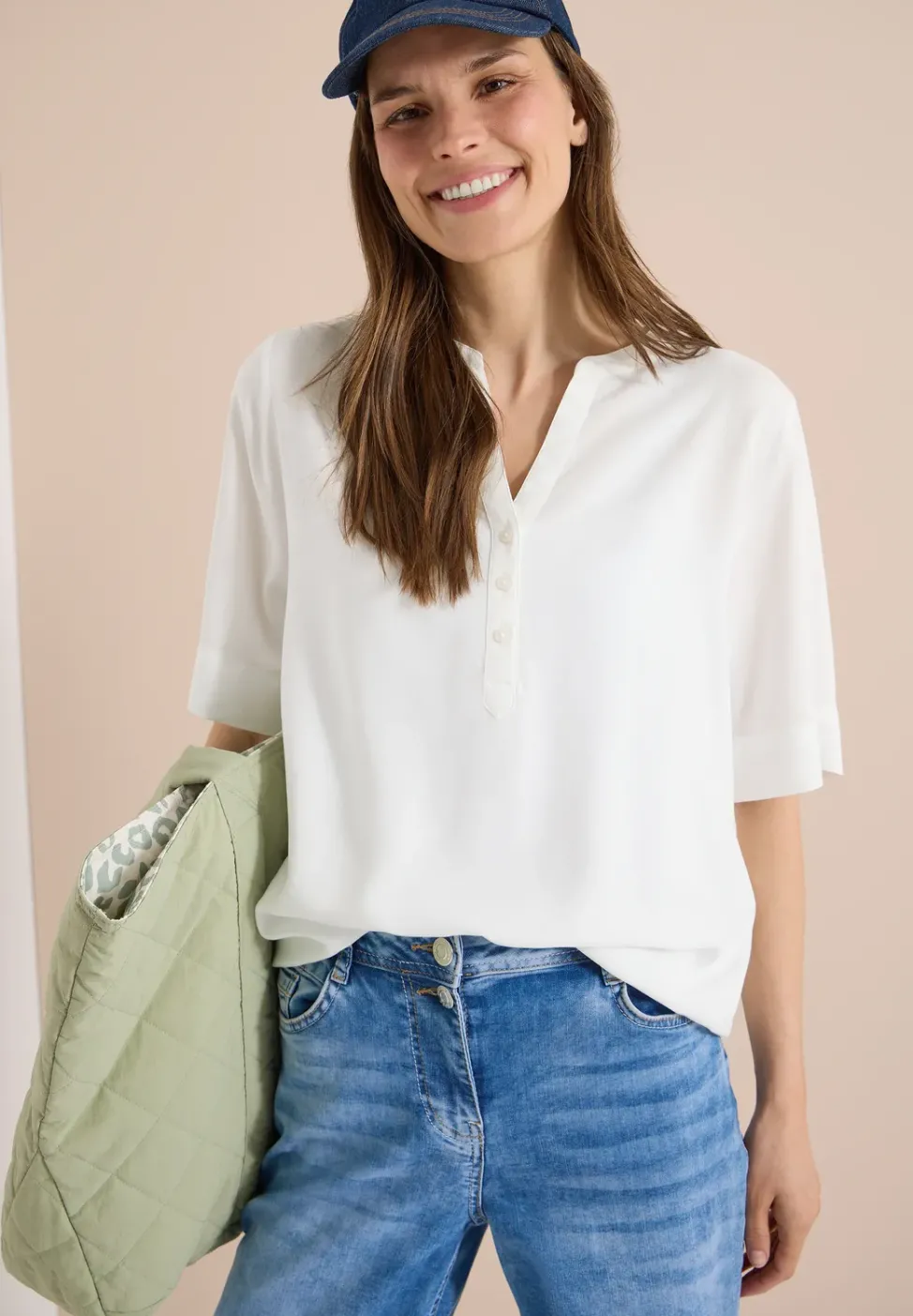 Blouse à manches 3/4 avec col fendu