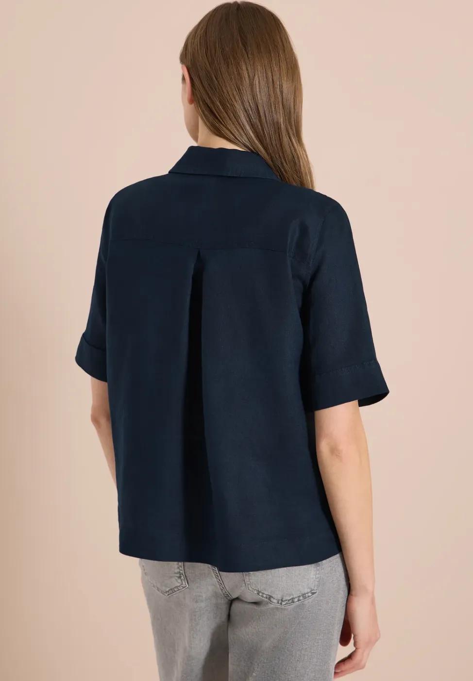Blouse à manches courtes en pur lin