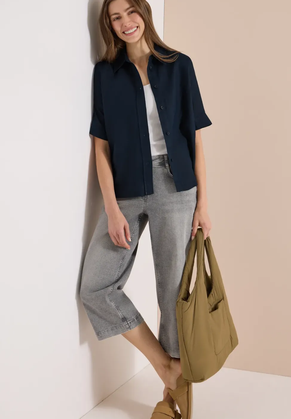 Blouse à manches courtes en pur lin