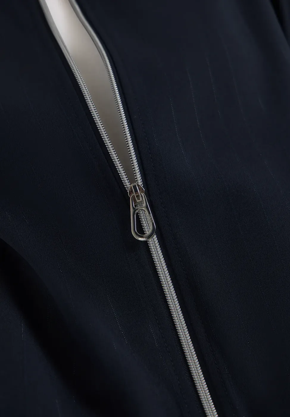 Blouson avec bandes scintillantes