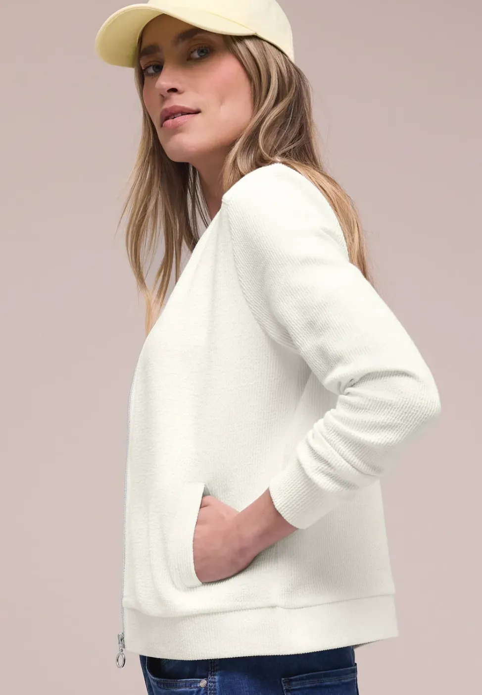 Blouson avec fermeture éclair et structure